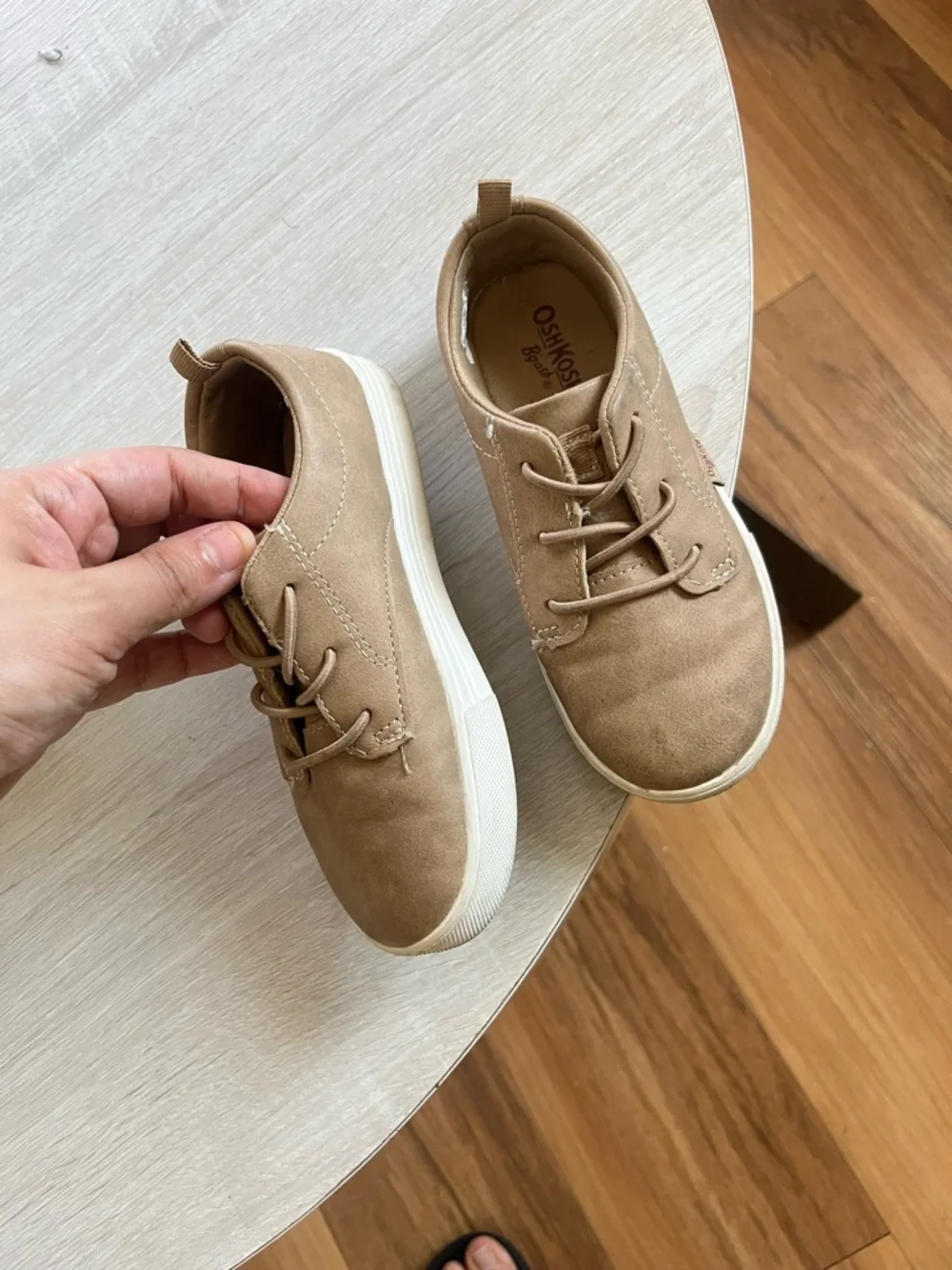 OshKosh B'gosh Kids Light Brown Canvas Lace-Up Sneakers  size 12M (10.1CM)